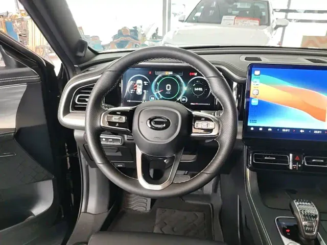 GAC Trumpchi GS8 — Фото автомобиля 6