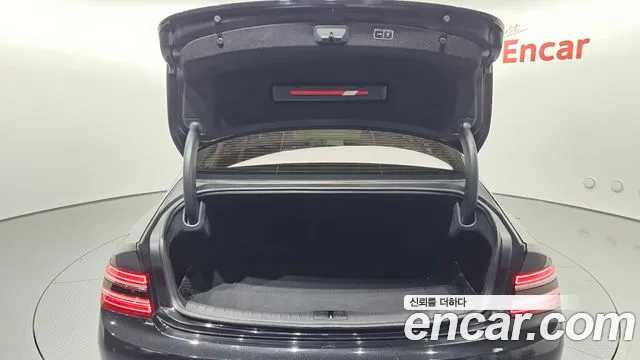 Genesis G80 Бензин 3.5 турбо AWD — Фото автомобиля 15