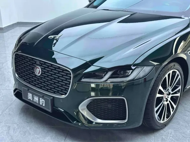 Jaguar XFL — Фото автомобиля 2