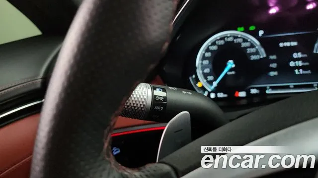 Genesis GV70 2.5T Бензин AWD — Фото автомобиля 24