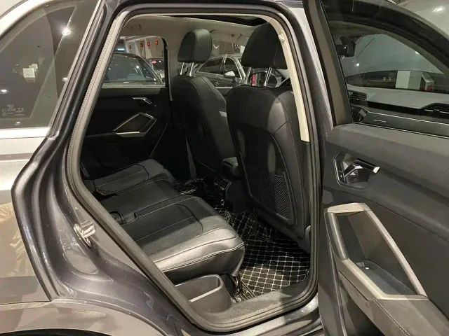 Audi Q3 — Фото автомобиля 10