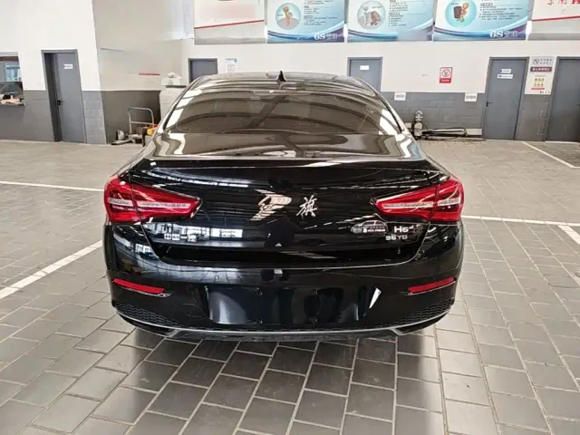 Hongqi H5 — Фото автомобиля 5