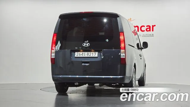 Hyundai Staria Staria L3.5 Tourer 9 мест — Фото автомобиля 4