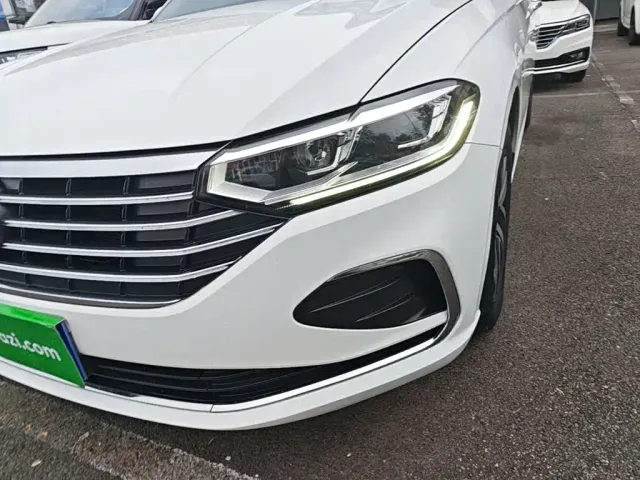 Volkswagen Lavida — Фото автомобиля 23
