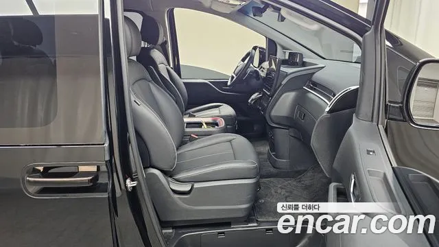 Hyundai Staria Staria Lounge 9 мест — Фото автомобиля 25