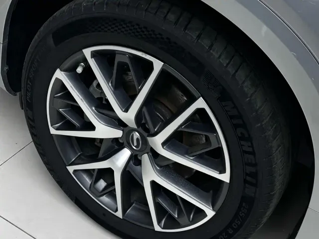 GAC Trumpchi GS8 — Фото автомобиля 10