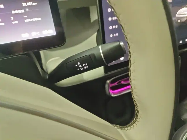 Leapmotor Leapmotor B10 2025 510 Joy Edition — Фото автомобиля 13