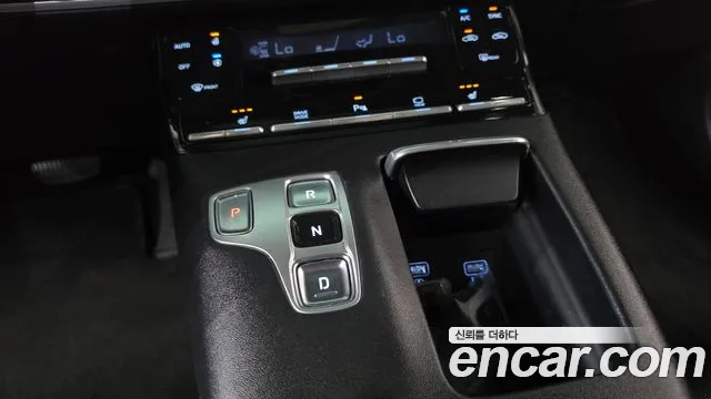 Hyundai Grandeur New — Фото автомобиля 9