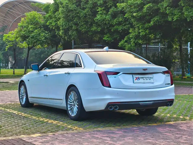 Cadillac CT6 — Фото автомобиля 13