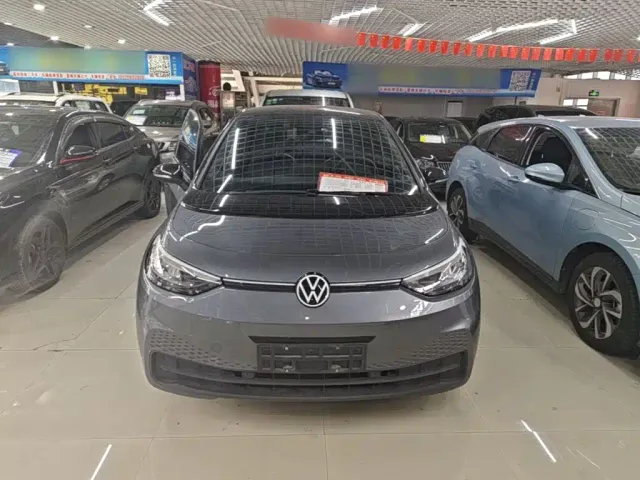 Volkswagen ID.3 — Фото автомобиля 2