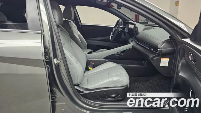 Hyundai AVANTE Inspiration — Фото автомобиля 11