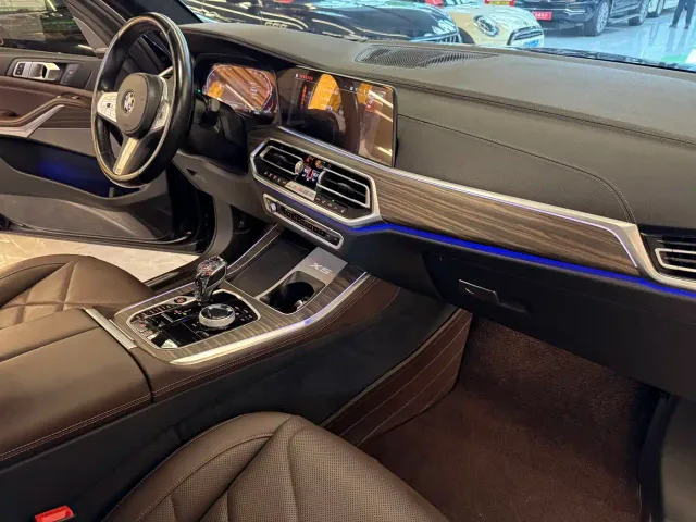 BMW X5 — Фото автомобиля 9