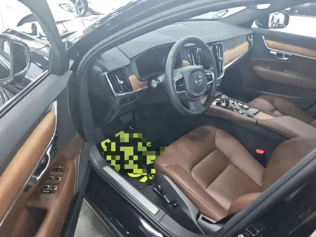 Volvo S90 — Фото автомобиля 15