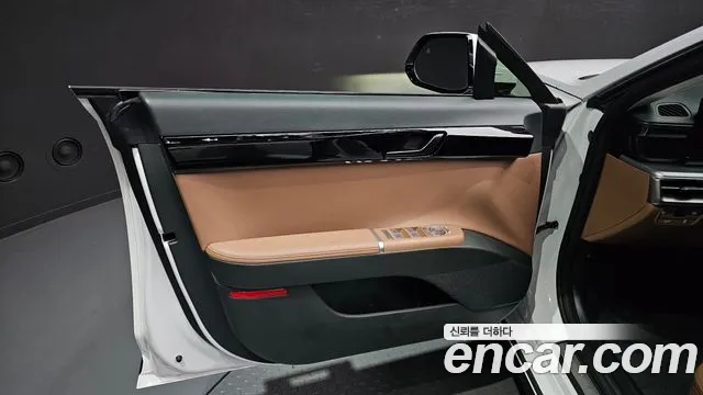 Hyundai Grandeur GN7 — Фото автомобиля 24