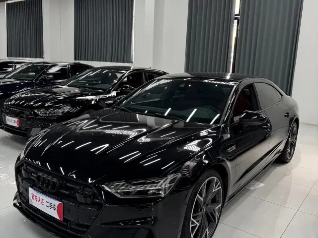 Audi A7L — Фото автомобиля 3