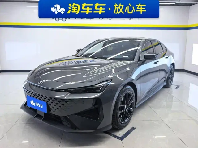 Фотография автомобиля — Changan UNI-V