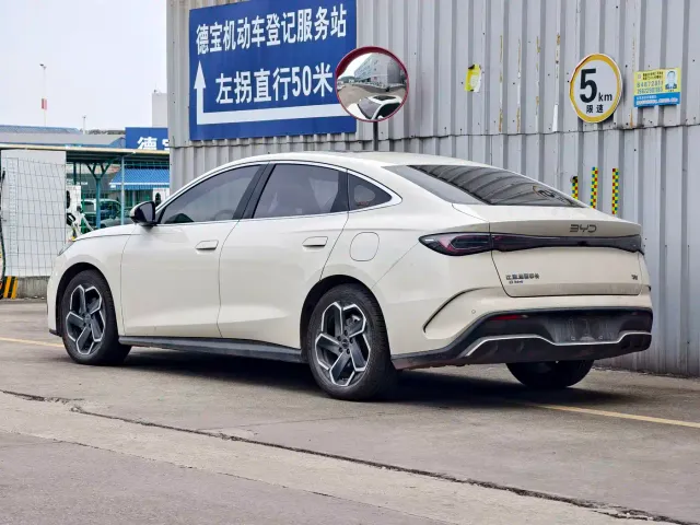 BYD Seal 06 — Фото автомобиля 11