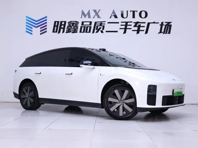Li Auto i6 — Фото автомобиля 5