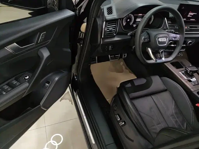 Audi Q5L — Фото автомобиля 15