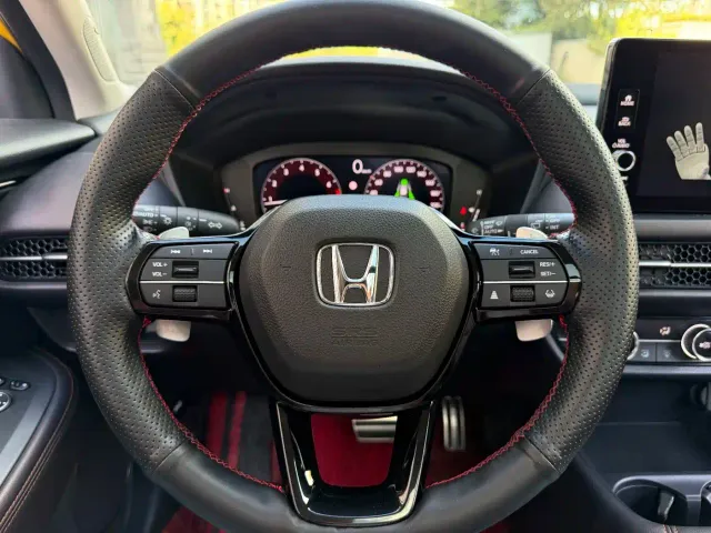 Honda ZR-V — Фото автомобиля 9