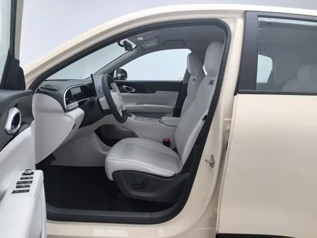 Geely Starry Wish — Фото автомобиля 10
