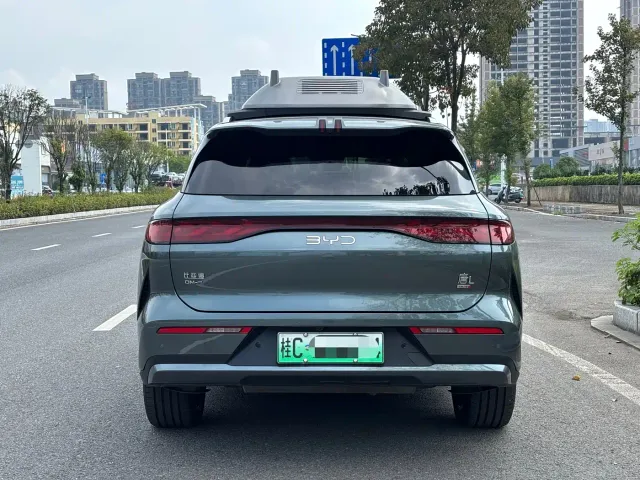 BYD Tang L — Фото автомобиля 4