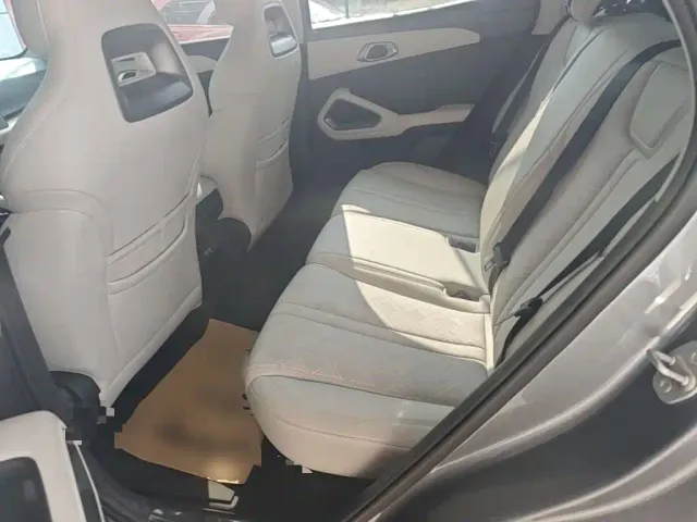 BYD Yuan UP 2024 401KM Leading Edition — Фото автомобиля 16