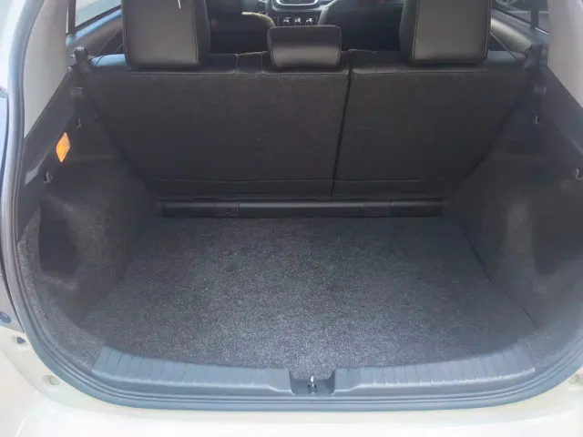 Toyota YARiS L Zhi Xuan — Фото автомобиля 13