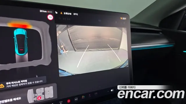 Tesla Model Y — Фото автомобиля 14