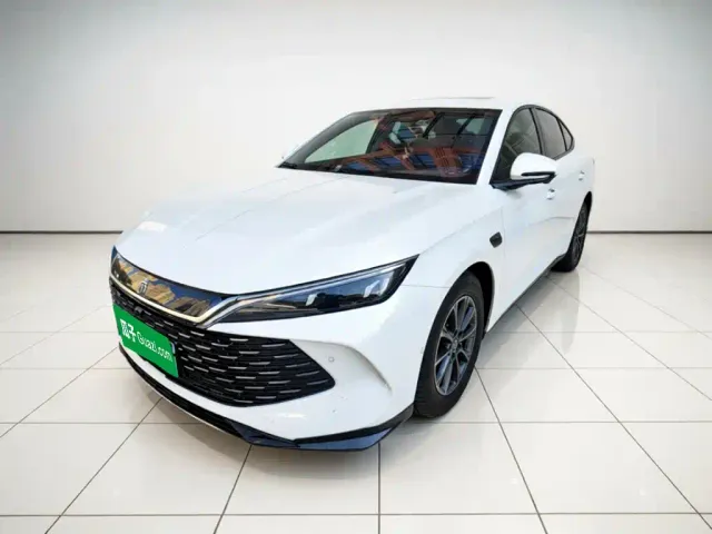 Фотография автомобиля — BYD Qin L