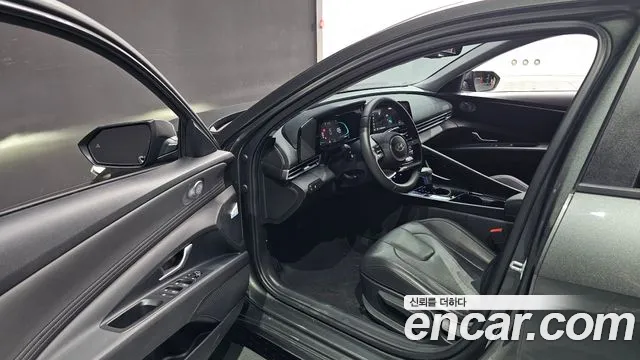 Hyundai Avante CN7 — Фото автомобиля 10