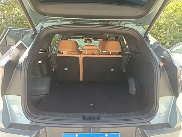 Geely Boyue L — Фото автомобиля 18