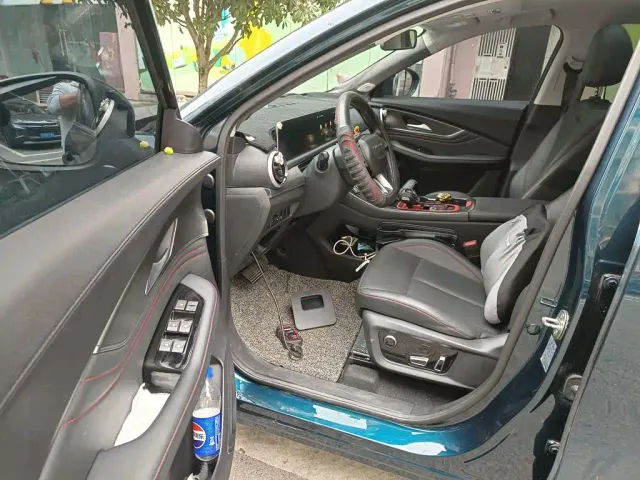 Forthing T5 Evo — Фото автомобиля 15