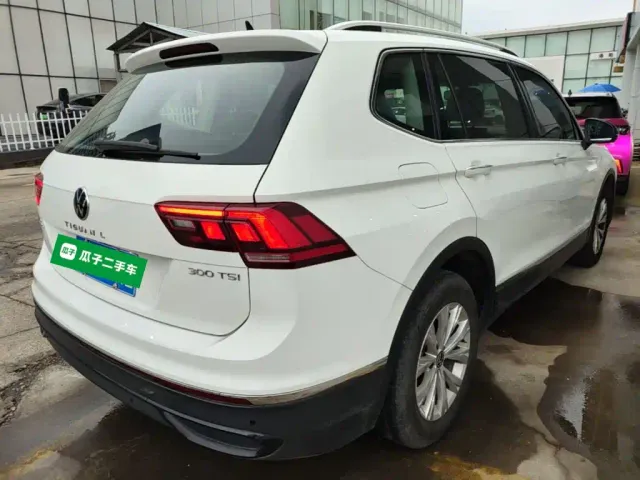 Volkswagen Tiguan L — Фото автомобиля 6