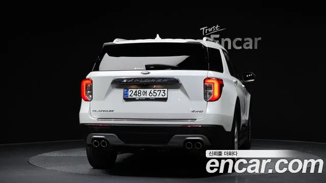 Ford Explorer Explorer 6 поколение 3.0 Platinum 4WD — Фото автомобиля 4