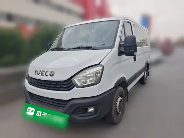 Фотография автомобиля — Iveco Daily