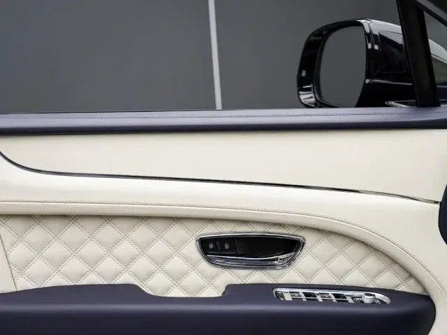 Bentley Bentayga — Фото автомобиля 8