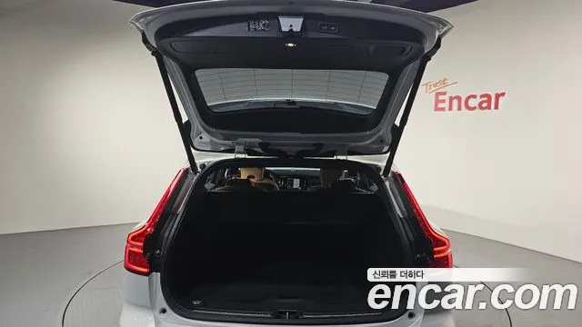 Вольво V60 V60 Cross Country 2 поколение B5 Ultimate AWD — Фото автомобиля 19