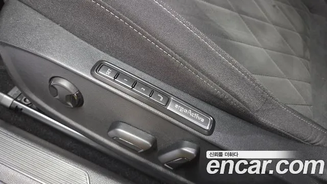 Volkswagen Golf Golf 8 поколение 2.0 TDI Prestige — Фото автомобиля 10