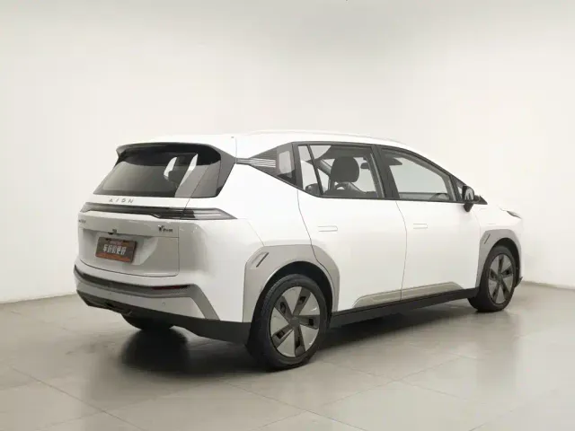 GAC Aion Y — Фото автомобиля 2