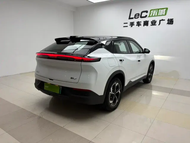Dongfeng Fengshen L7 — Фото автомобиля 18
