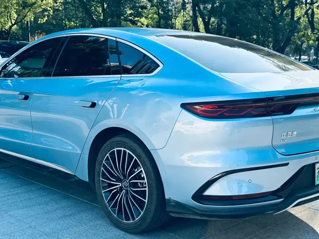 BYD Han — Фото автомобиля 4