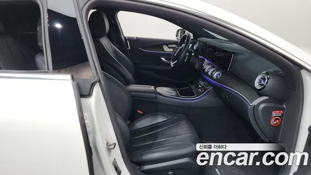 Mercedes-Benz CLS-Class — Фото автомобиля 11