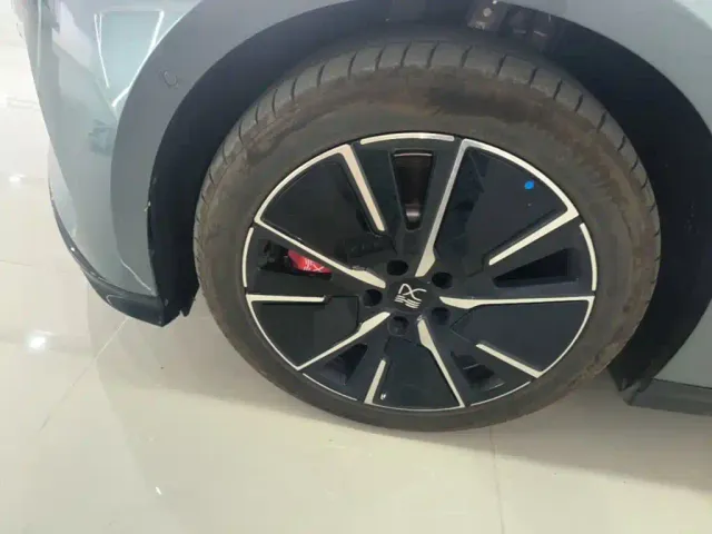 BYD Han L — Фото автомобиля 22