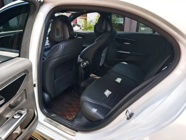 Mercedes-Benz C-Class — Фото автомобиля 6