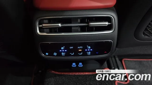 Genesis GV70 — Фото автомобиля 17