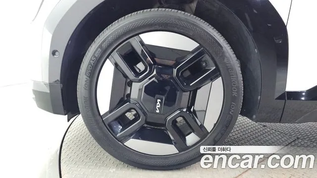 Kia EV9 — Фото автомобиля 5