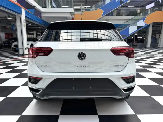 Volkswagen T-Roc — Фото автомобиля 18