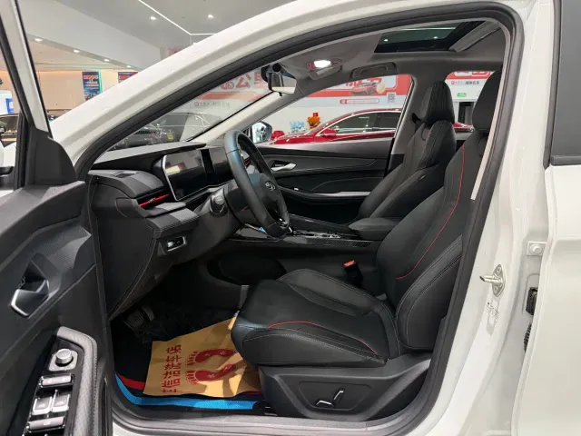 Geely Binrui — Фото автомобиля 4