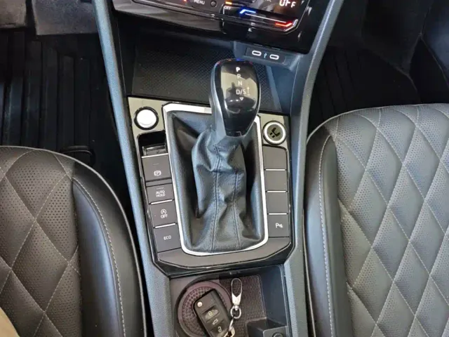 Volkswagen Sagitar — Фото автомобиля 13